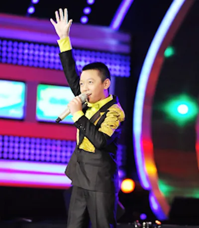 Vũ Song Vũ với ca khúc "Mái đình làng biển"