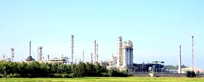 Toàn cảnh Nhà máy lọc dầu Dung Quất.