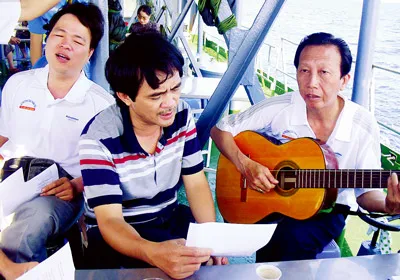 Vinh danh giữa… Trường Sa