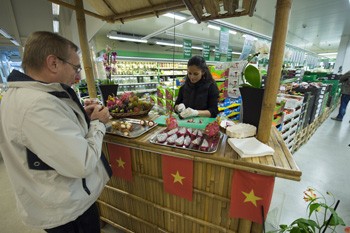 Vietnamese fruit is sold at Metro Center Friedrichshain in the capital of Berlin of Germany (Photo: Coutersy of Metro).