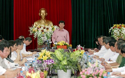 PM Dung visits the Mekong Delta province of Vinh Long ( photo Gvt website )