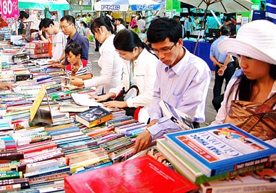 Book Festivals will attract many readers in HCMC in summer. (Photo: SGGP)
