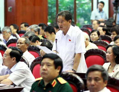 Hạn chế các vấn đề xã hội phát sinh trong quá trình tái cơ cấu nền kinh tế