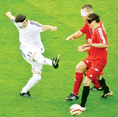 Trận đấu Đức – Hy Lạp của người mù.