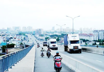 Tăng kết nối để thành phố mở rộng về phía Đông