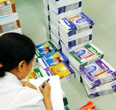 Xử lý vi phạm bản quyền sách - Từ đối đầu thành đối tác