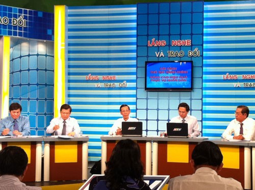 Participants at the live televised program, ‘Listen and Exchange", organized by HCMC Television and the People’s Council on Sunday