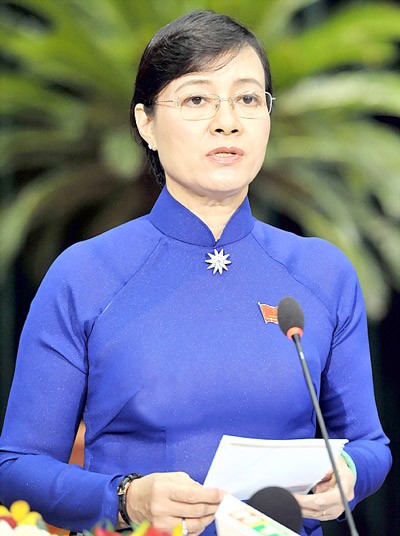 Nguyen Thi Quyet Tam, Chairwoman of the HCMC People’s Council, speaking at the meeting (Photo: SGGP)