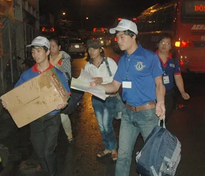 Trước ngày thi tuyển sinh ĐH-CĐ 2012: Tất bật đón sĩ tử ở cụm thi TPHCM