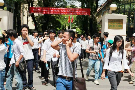 Kỳ thi ĐH - CĐ 2012: đề Toán và Lý có tính phân loại thí sinh ảnh 3