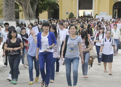 Thí sinh dự thi tại trường Đại học Sài Gòn. Ảnh: MAI HẢI