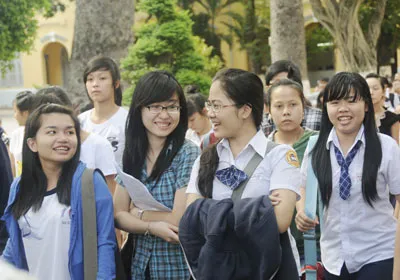 Sau giờ thi môn Anh văn tại trường Đại học Sài Gòn. Ảnh: MAI HẢI