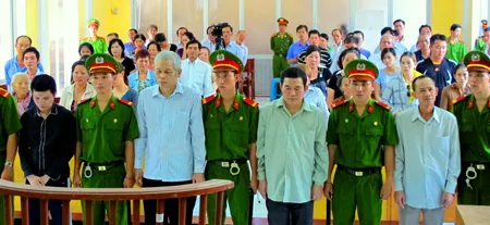 Vụ đánh cờ bạc tỷ ở Sóc Trăng: Trên 52 năm tù cho 6 bị cáo