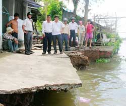 A landslide spot in Can Tho City in the Mekong Delta (File Photo: SGGP)