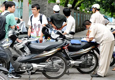 Đồng chí Lê Bá Cần, Bí thư Quận ủy quận 1 TPHCM: Lực lượng thanh tra xây dựng làm “điểm”