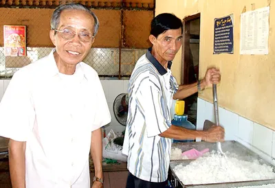 Chan chứa tình người