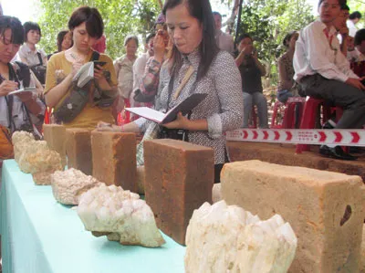 Công bố phát hiện di tích tháp Chămpa đồ sộ 1.000 năm tuổi ở Đà Nẵng