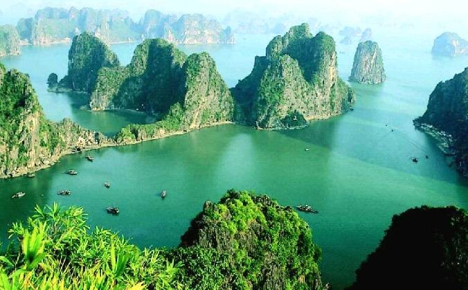 Ha long bay, one of tourism spot in Vietnam