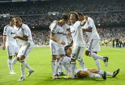 Niềm vui của các cầu thủ Real Madrid sau khi Ronaldo sút tung lưới Man.City.