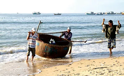 Phấn khích sau chuyến đi biển.