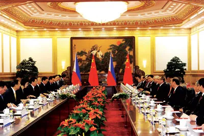 Trung Quốc thúc giục Philippines hàn gắn quan hệ