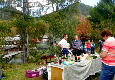 Buôn bán ven hồ Baikal.