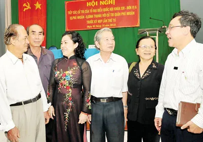 Cử tri TPHCM kiến nghị Quốc hội: Bỏ phiếu tín nhiệm để tìm người xứng đáng