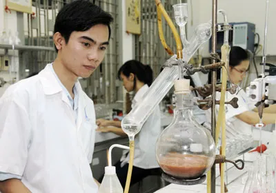 Bất ổn trong tuyển sinh - Bài 1: Trọng lượng khinh chất