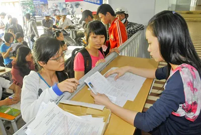 Bất ổn trong tuyển sinh - Bài 2: Thay đổi cách nào?