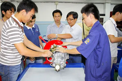 Dệt may hưởng lợi từ các hiệp định thương mại: Nhiều cơ hội, lắm thách thức