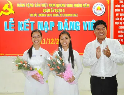 Phát triển Đảng trong học sinh - sinh viên:  Những gút mắc cần tháo gỡ