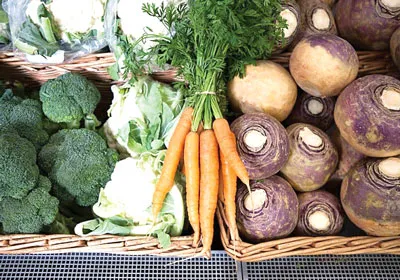 Rau, củ quả được xem là “bạn” của người già