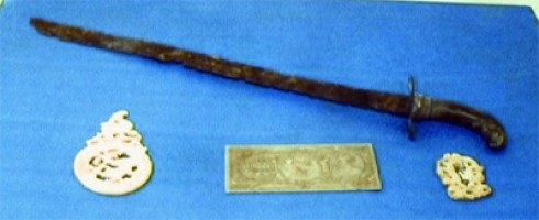 Some Japanese artifacts excavated from Tau Mountain by 96-year-old Tran Van Tiep