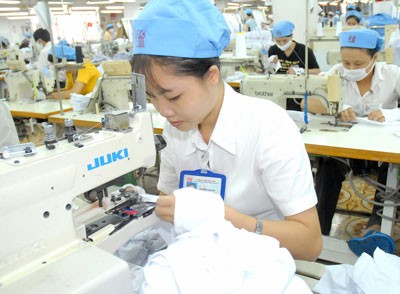 The local textile and garment sector has not yet tapped all segments in the domestic market (Photo: SGGP)
