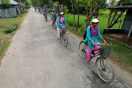 Bangladesh: Đưa Internet về làng trên xe đạp ảnh 1