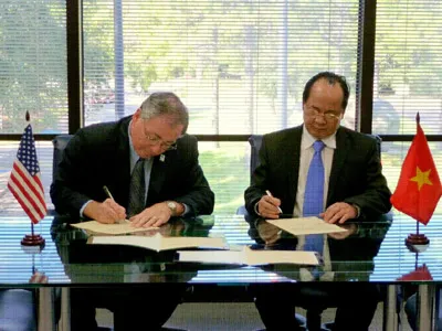 Viện Công Nghệ Viễn Thông Việt Nam hợp tác với Trường Đại học Houston, Texas, Hoa Kỳ