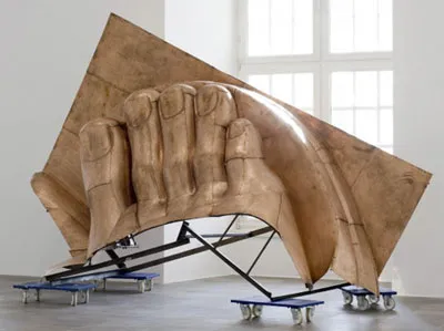 Một tác phẩm của Danh Võ.