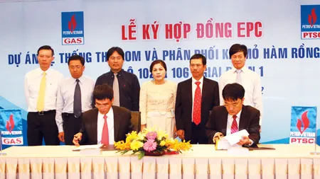 Ký hợp đồng thu gom khí & phân phối khí mỏ Hàm Rồng và Thái Bình