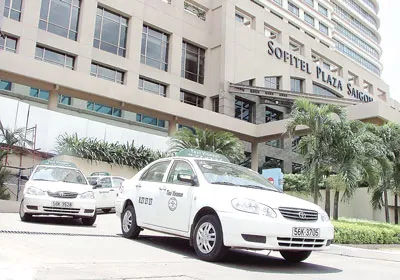 Từ một công ty gia đình, quy mô nhỏ với 27 chiếc taxi và 60 anh chị em lái xe...