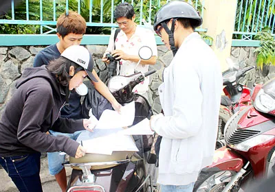 Học viên ký đơn tố cáo Giám đốc Công ty TNHH Melior VN.