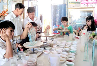 Dạy nghề, tạo việc làm cho người khuyết tật: Không là việc làm từ thiện