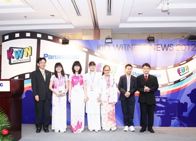 Vietnamese student team at the prize-giving ceremony (Photo: SGGP)