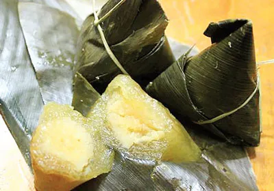 Hồi nhỏ ăn bánh ú