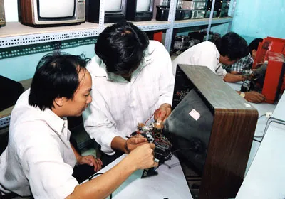 Dạy nghề, tạo việc làm cho người khuyết tật: Cần chính sách bền vững và gắn kết hơn