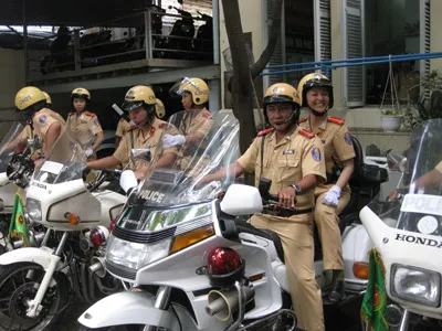 Nữ Cảnh sát Giao thông, Công an TP Hồ Chí Minh tham gia dẫn đoàn khách quốc tế
