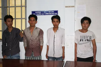 Bắt băng cướp xe SH trên xa lộ Hà Nội