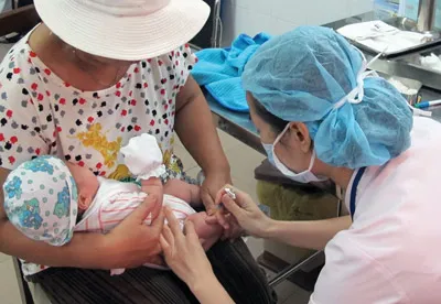 Bớt hoang mang với vaccine “5 trong 1”