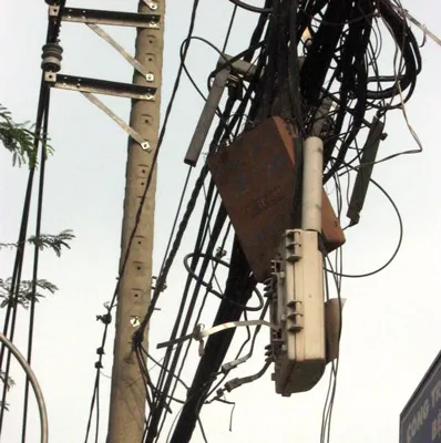 Hộp cáp lơ lửng