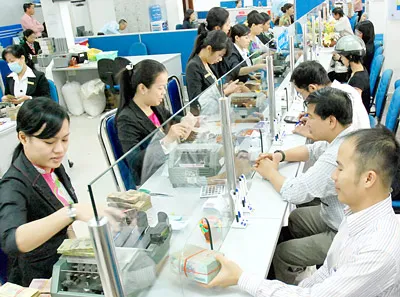 Lợi nhuận ngân hàng giảm gần 96%