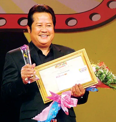 Nghệ sĩ ưu tú Thanh Nam: Sống với chữ Tình